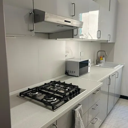 Entire Near Brignole *