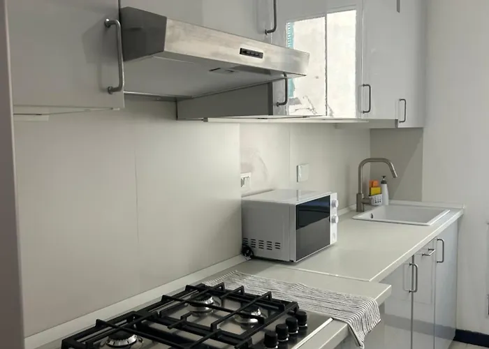 Entire Near Brignole *